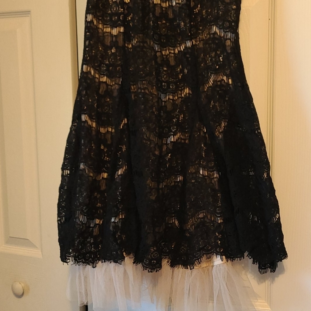 B22: Three Pink Hearts, women size xmall blk dress - Picture 3 of 5
